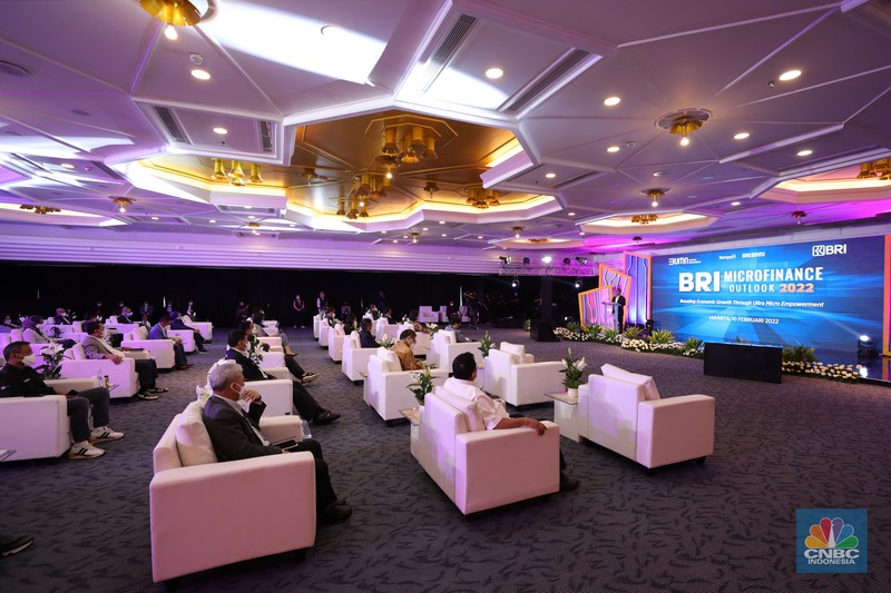 Direktur Utama Bank BRI, Sunarso di acara BRI Microfinance Outlook 2022 (CNBC Indonesia/Tri Susilo)