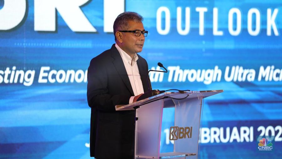 Direktur Utama Bank BRI, Sunarso di acara BRI Microfinance Outlook 2022 (CNBC Indonesia/Tri Susilo)