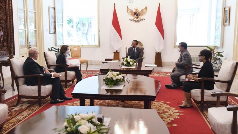 Menhan Prabowo Antar Menhan Parly Bertemu Presiden Jokowi. (BPMI Setpres/Lukas)