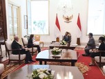 Momen Menhan Prabowo Antar Madam Parly Sowan Presiden Jokowi
