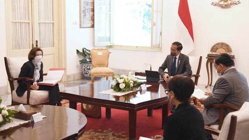 Menhan Prabowo Antar Menhan Parly Bertemu Presiden Jokowi. (BPMI Setpres/Lukas)