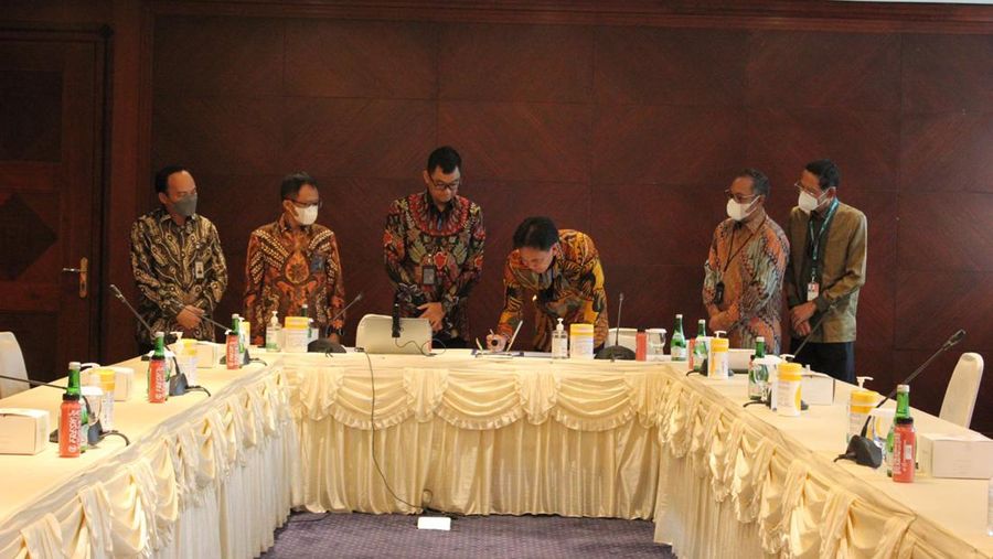 PT PLN (Persero) dan PT Aneka Tambang Tbk tandatangani HoA untuk memasok listrik ke smelter feronikel Antam di Halmahera Timur. Doc PLN.