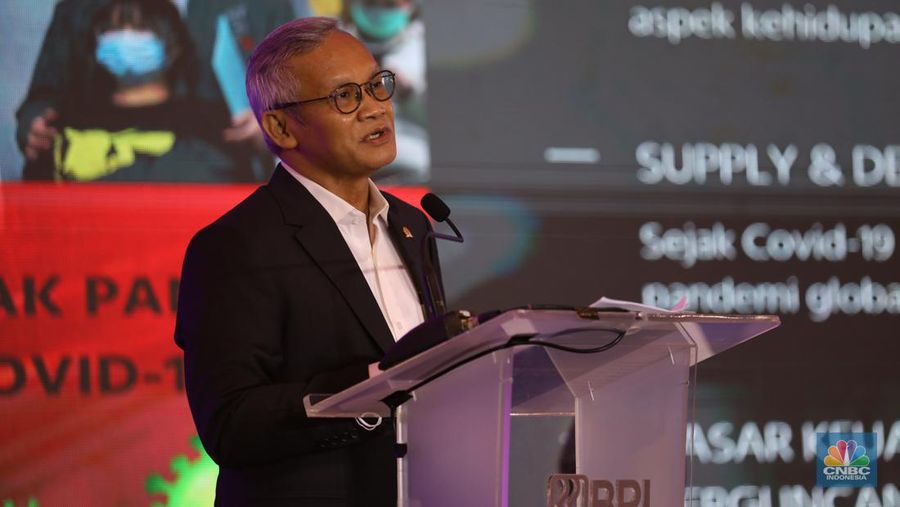 Wakil Ketua Komisi 6 DPR RI, Aria Bima dalam acara BRI Microfinance Outlook 2022 (CNBC Indonesia/Tri Susilo)