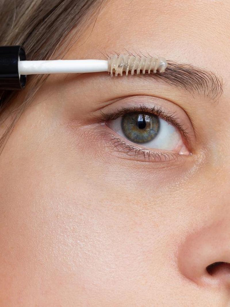 Alis Natural Bak Tanpa Makeup Jadi Tren Kecantikan 2026, Ini Tekniknya