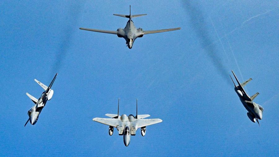 Jet tempur F-15 (AP/Ariel Schalit)