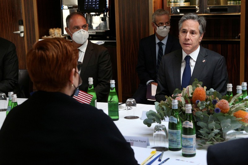 Menteri Luar Negeri AS Antony Blinken berbicara dengan Menteri Luar Negeri Australia Marise Payne selama pertemuan di Melbourne, Australia 11 Februari 2022. (Hamish Blair/Pool via REUTERS REUTERS)