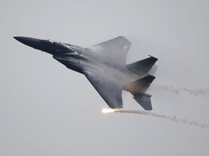 Jet Tempur AS Serang Penyimpanan Senjata di Suriah, 9 Orang Tewas