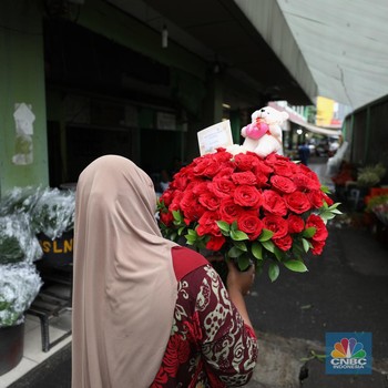 Valentine di Tengah 'Ledakan' Covid, Pedagang Bunga Menjerit