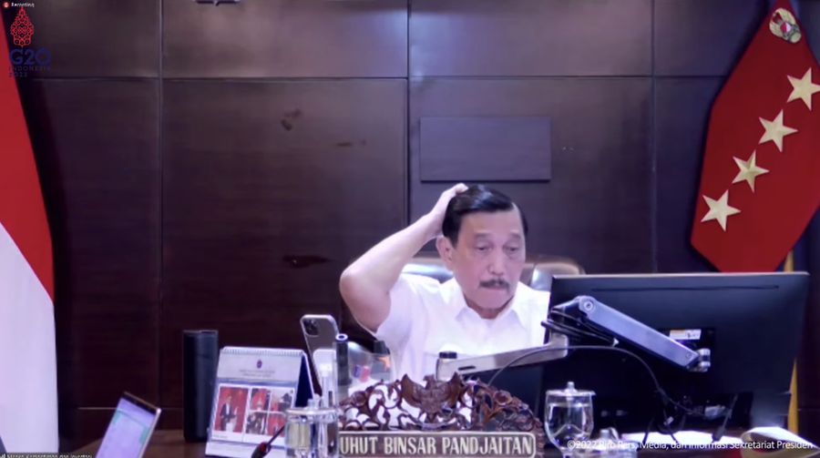 Menteri Koordinator Bidang Kemaritiman dan Investasi Luhut Binsar Pandjaitan Saat Konfrensi Pers PPKM. (tangkapan Layar Youtube Sekretariat Presiden)