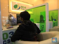 Fantastisnya Dana Jamsostek Rp 500 T & JHT Buruh yang Ditahan