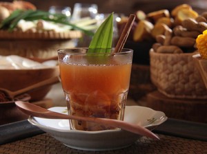 5 Minuman Hangat Alami untuk Menjaga Imunitas di Musim Hujan
