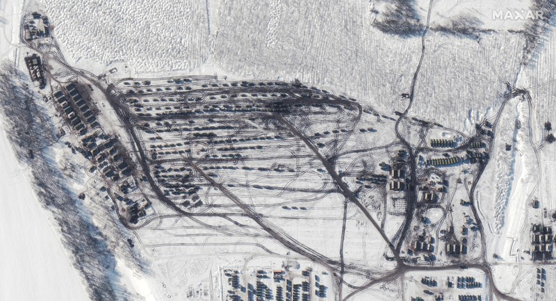 Gambar Satelit suasana unit helikopter di Belgorod, Rusia Gambar satelit menunjukkan gambaran unit helikopter dan pasukan di Belgorod, Rusia, Minggu (13/2/2022). (2022 Maxar Technologies/Handout via REUTERS)