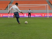 Anies Bangun JIS Sesuai Standar FIFA, Jokowi Mau Renovasi!
