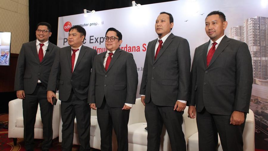 Jajaran manajemen Adhi Commuter Properti.