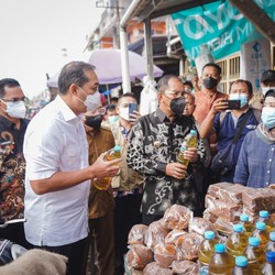 Gak Kelar-Kelar, Hilangnya Minyak Goreng di Pasar Misterius