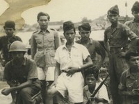 Bermodal Kacamata, Orang Ini Sukses Usir Belanda