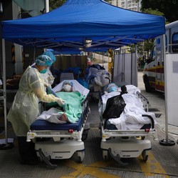 Covid Hong Kong Makin Parah, Kamar Mayat Penuh