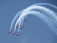 Keren, Potret Jet Tempur Adu Manuver di Langit Singapura