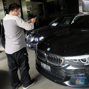 Ada Mobil Mewah, Ini Bukti Kasus Robot Trading Viral Blast!