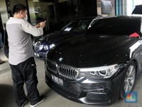 Ada Mobil Mewah, Ini Bukti Kasus Robot Trading Viral Blast!