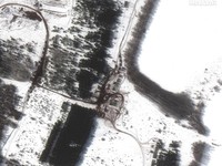 Citra Satelit, Rusia Tempatkan Lapis Baja Dekat Ukraina