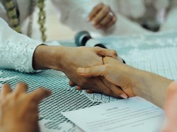 Bacaan Ijab Kabul Mempelai Pria yang Benar Lengkap dengan Bahasa Arab Bacaan Ijab Kabul Mempelai Pria yang Benar Lengkap dengan Bahasa Arab
