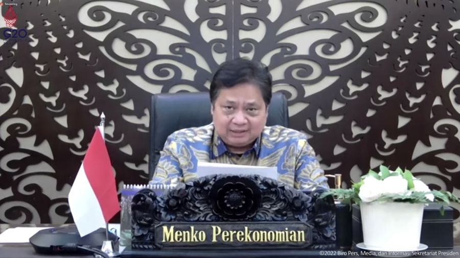 Keterangan Pers Menteri terkait Hasil Ratas PPKM, Jakarta, (21/2/2022) (Tangkapan layar Youtube Sekpres RI)