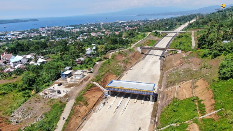 Pemerintah melalui Kementerian Pekerjaan Umum dan Perumahan Rakyat (PUPR) terus melakukan pembangunan infrastruktur dalam rangka meningkatkan daya saing bangsa. (Dok: PUPR) Pemerintah melalui Kementerian Pekerjaan Umum dan Perumahan Rakyat (PUPR) terus melakukan pembangunan infrastruktur dalam rangka meningkatkan daya saing bangsa. (Dok: PUPR)