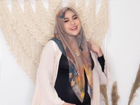 Aurel Lahirkan Anak Pertama, Atta: Malaikat Hidupku