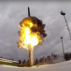 'Tritunggal Nuklir' Rusia Bergerak, Putin Siap Perang-Besar-besaran