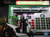 Motor Listrik Semarak, Berapa Kecepatan Waktu Ngecasnya?