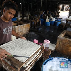 Impor Kedelai Selalu Ricuh, Begini Usul Perajin Tahu - Tempe