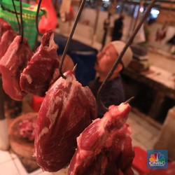 Harga Daging Sapi 'Meledak', Pedagang Pusing Tujuh Keliling!