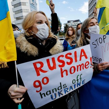 Ramai-ramai Demo Putin Tolak Perang di Ukraina