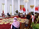 Saat Indro Warkop Hingga Puteri Indonesia 'Sowan' ke Jokowi