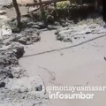 Viral! Beredar Video Semburan Lumpur Usai Gempa M 6,2 Sumbar
