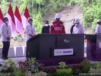 Resmikan Dua PLTA, Jokowi: Ajak Semua Negara Geser Batu Bara!