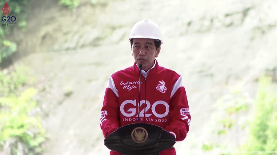 Peresmian PLTA Poso Energy 515 MW dan PLTA Malea Energy 90 MW, Kabupaten Poso,25 Februari 2022. (Tangkapan layar Youtube Setpres RI)