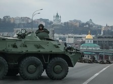 Makin Sengit! Rusia Masuk, Ledakan & Baku Tembak di Kyiv