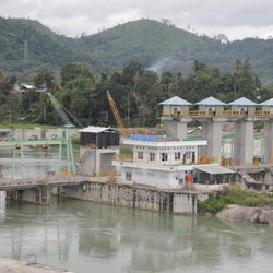 Pembangkit Listrik Terbarukan RI Nambah 1.004 MW di 2022