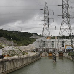 Genjot Energi Terbarukan, RI Bakal Bangun Transmisi Raksasa!