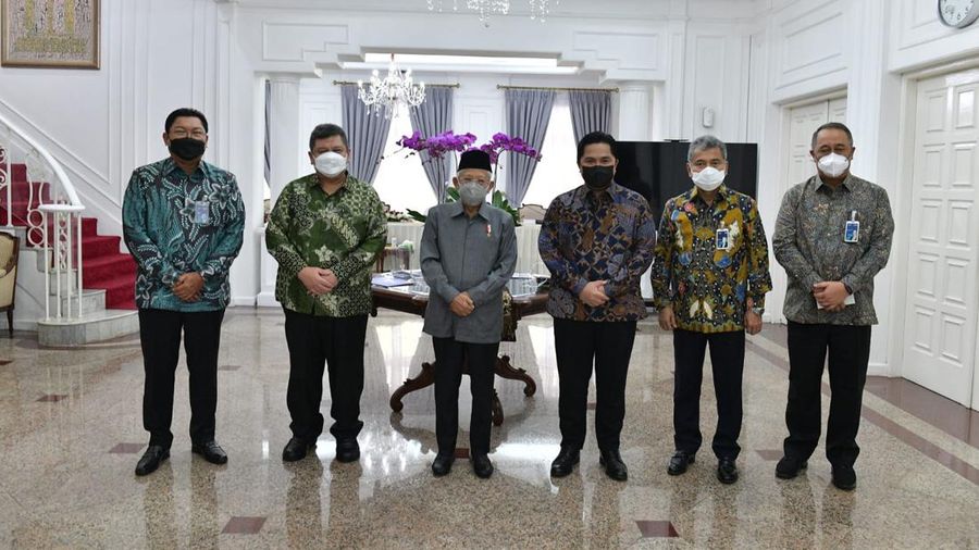 Wapres saat memimpin Rapat Penyertaan Modal Negara melalui Saham Dwiwarna pada PT Bank Syariah Indonesia Tbk di Kediaman Resmi Wapres, Jl. Diponegoro Nomor 2 Jakarta Pusat, Kamis (24/02/2022). (Dok: setwapres)
