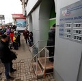 Diserang Rusia, Bank Ukraina Bekukan Transfer Uang Elektronik