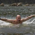 Misteri Kondisi Putin: Mandi Darah Rusa Demi Kesehatan