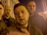 Presiden Ukraina Rajin Nge-Vlog Saat Diserang Rusia, Kenapa?