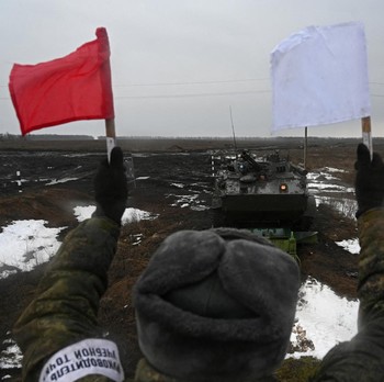 Tank-Tank Angker Rusia Kepung Ukraina, Begini Penampakannya