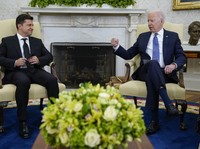 AS Beri Bantuan US$ 800 Juta Buat Ukraina, Perang Makin Lama?