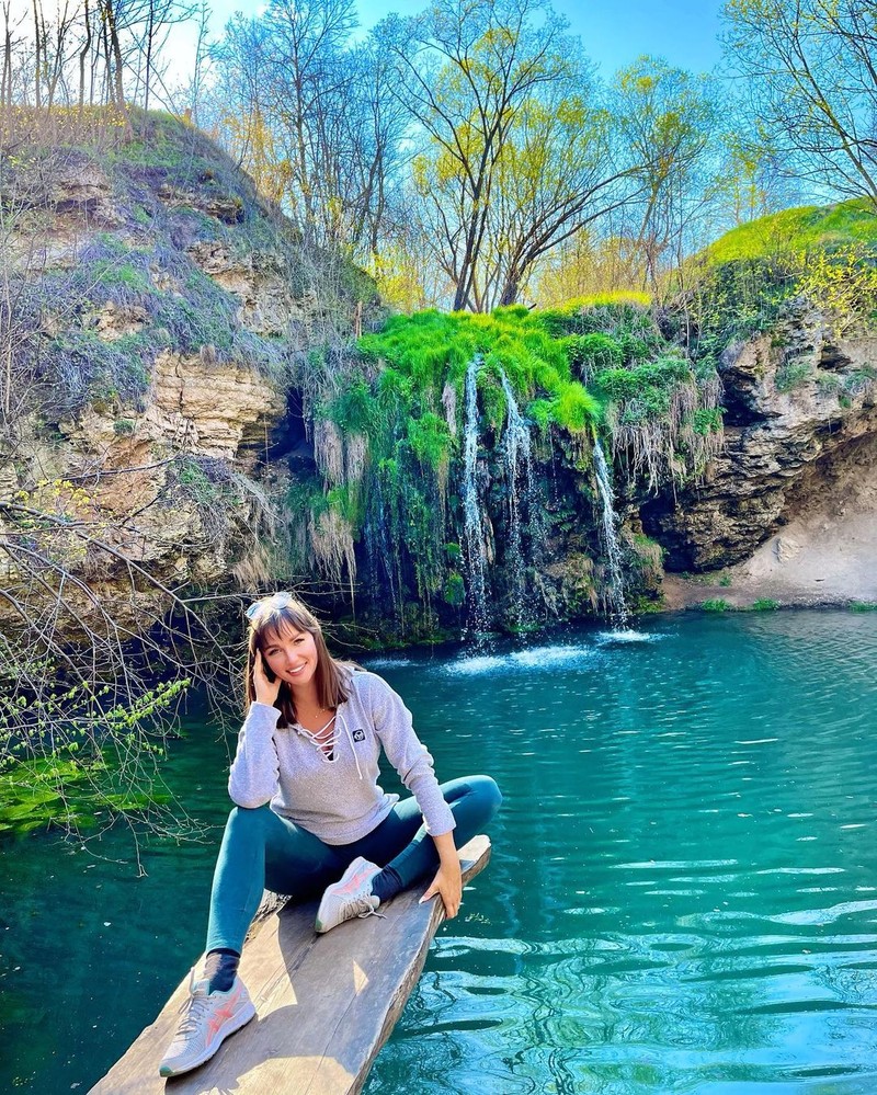 Ratu kecantikan dan mantan Miss Grand Ukraina, Anastasiia Lenna (Tangkapan Layar via Instagram @anastasiia.lenna)