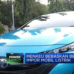 Menkeu Bebaskan Bea Masuk Impor Mobil Listrik