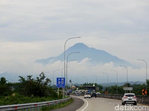 Naik Bukan dari Jalur Resmi, Pendaki Hilang di Gunung Merbabu